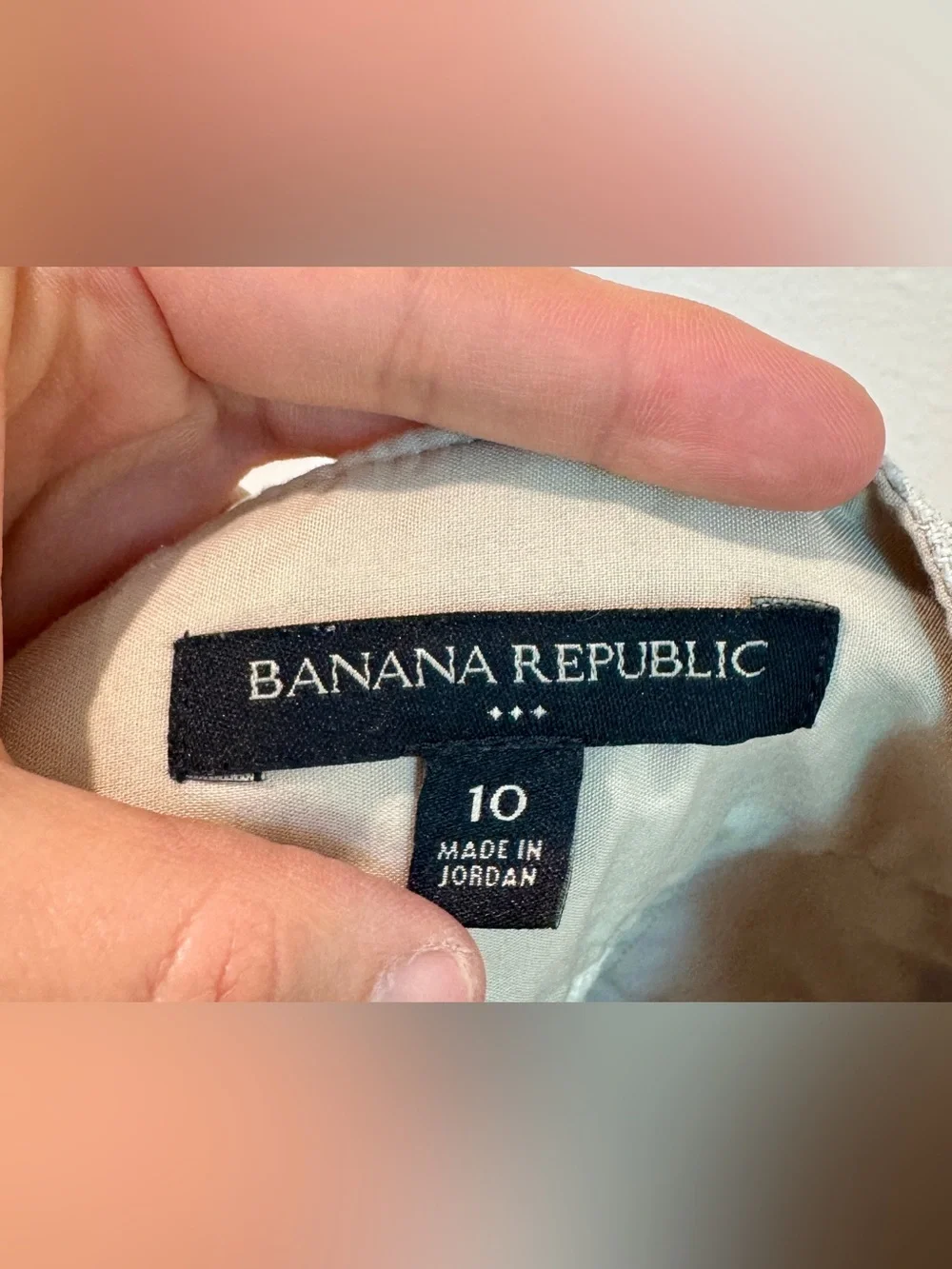 Banana Republic 55% linen
